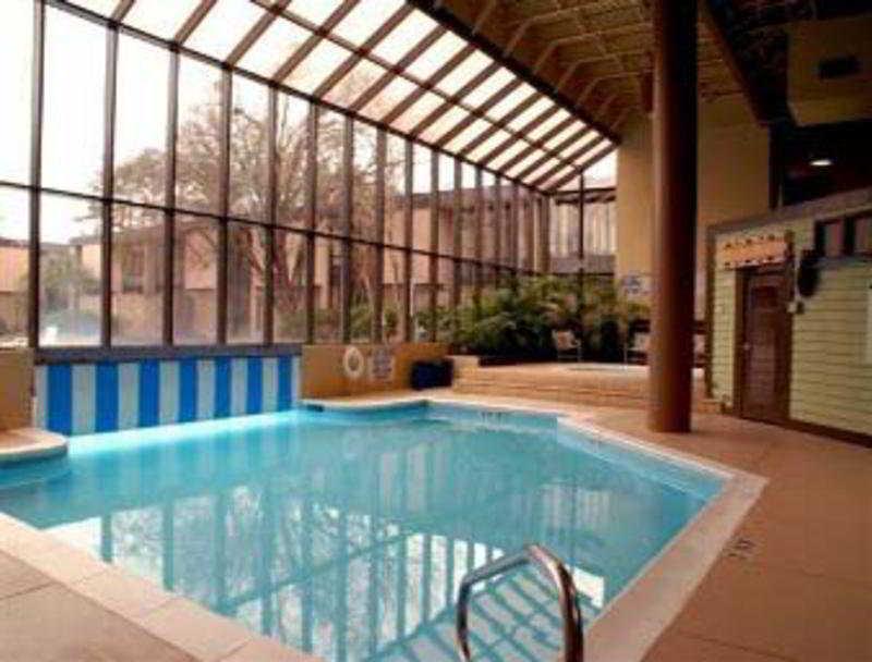Ramada Columbia/Fort Jackson Area Buitenkant foto